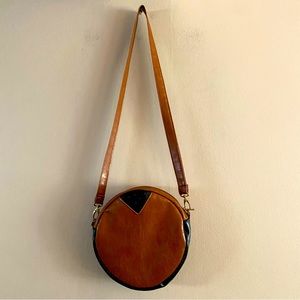 ATYRE Round Brown Leather Black Ostrich Crossbody Zip Purse Bag